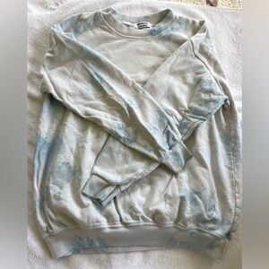 Frankie's Bikinis Blue and White sweatshirt and short set in size small